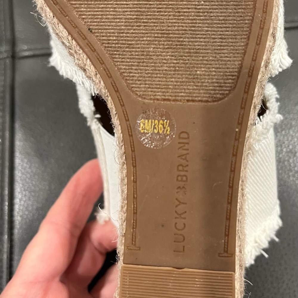 Lucky Brand Wedge Slides - Picture 8 of 8